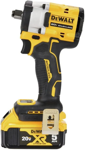 DEWALT DCF921P2 ATOMIC 20V MAX* 1/2 in. Cordless Impact Wrench with Hog Ring Anvil Kit