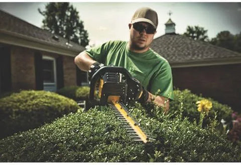 DEWALT 40V MAX* Cordless Hedge Trimmer, Lithium Ion, 4.0 Ah, 22-Inch (DCHT860M1)