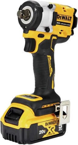 DEWALT DCF921P2 ATOMIC 20V MAX* 1/2 in. Cordless Impact Wrench with Hog Ring Anvil Kit