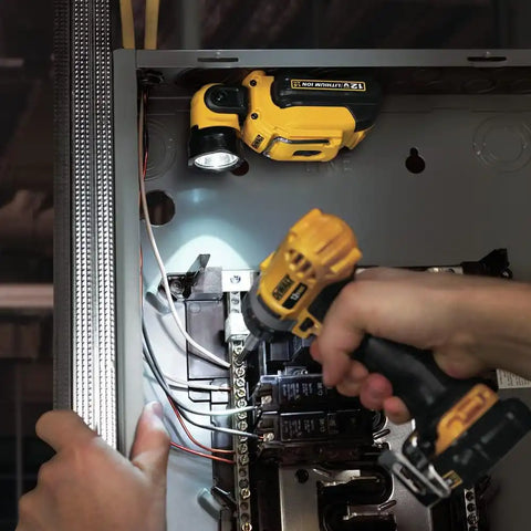 DEWALT 12V MAX LED Work Light, Hand Held (DCL510), Yellow