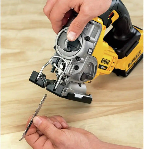 DEWALT 20V MAX Jig Saw, Cordless (DCS331M1)