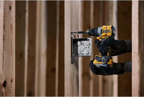 DEWALT 20V MAX XR Compact Cordless Drill and Impact Driver with Powerstack Batteries (DCD800D1E1)