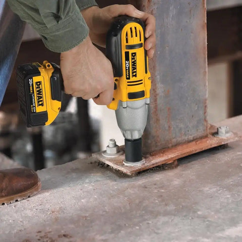 DEWALT DCF889M2 20-volt MAX Lithium Ion 1/2-Inch High Torque Impact Wrench with Detent Pin, Yellow
