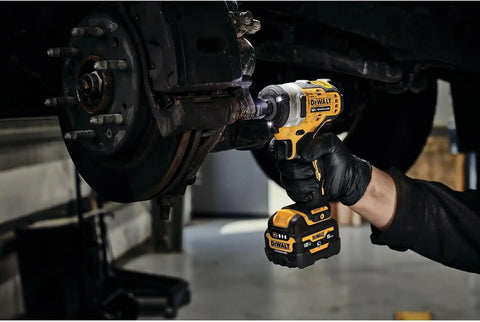 12V MAX 3/8IN IMPACT WRENCH KIT