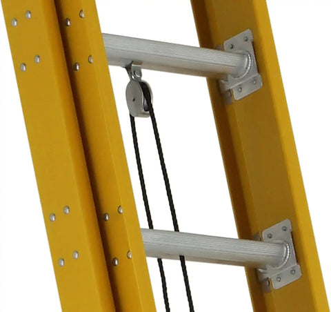 DeWalt Type IAA 375lb Rated FG Extension w/ProGrips 32' DXL3420-32PG