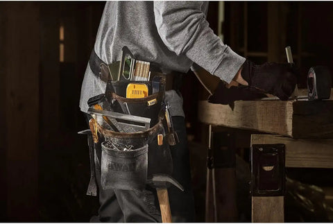 DEWALT Leather Pouch W/Belt