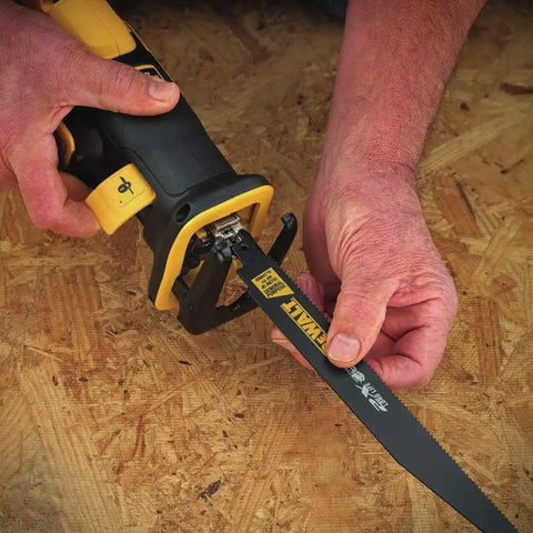 DEWALT 20V MAX* XR Compact Reciprocating Saw, 2.0-Amp Hour (DCS367D1)