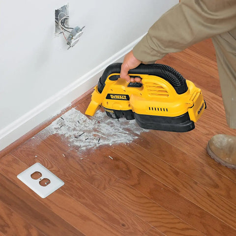 DEWALT DC515K 1/2-Gallon 18-Volt NiCd Cordless Wet/Dry Vac