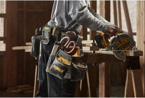 DEWALT Tool Belt, Durable, 26 Pocket Professional Belt (DWST540601)