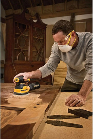 DEWALT Orbital Sander Kit, 5-Inch, Variable Speed (DWE6423K)