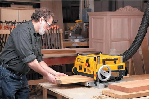DEWALT Planer, Thickness Planer, 13-Inch, 3 Knife for Larger Cuts, Two Speed 20,000 RPM Motor, Corded (DW735)