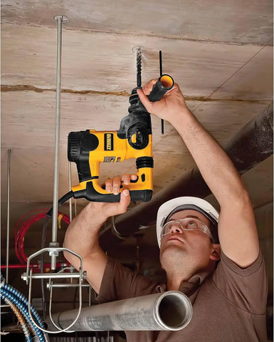 DEWALT D25323K 1-Inch L-Shape SDS Rotary Hammer Kit