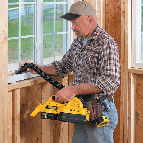 DEWALT DC515K 1/2-Gallon 18-Volt NiCd Cordless Wet/Dry Vac